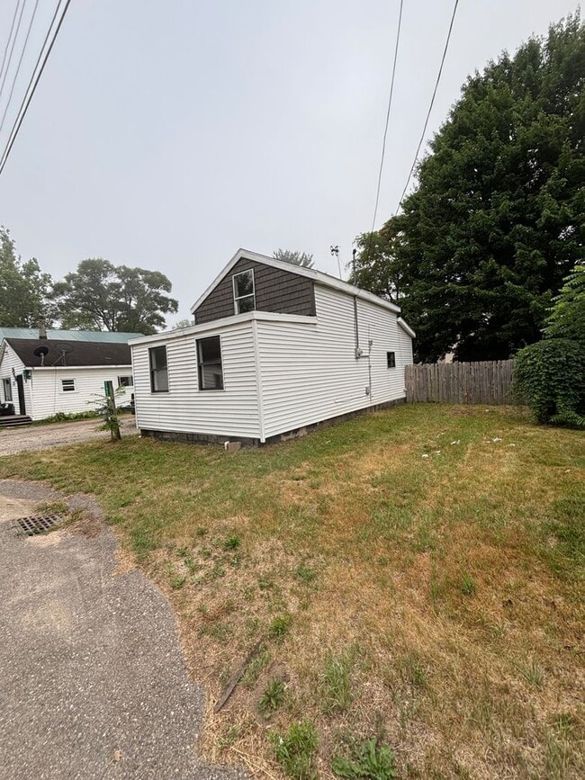 property at 11921 Roxbury