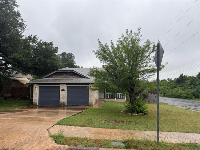 property at 4507 Dorsett Oaks Cir