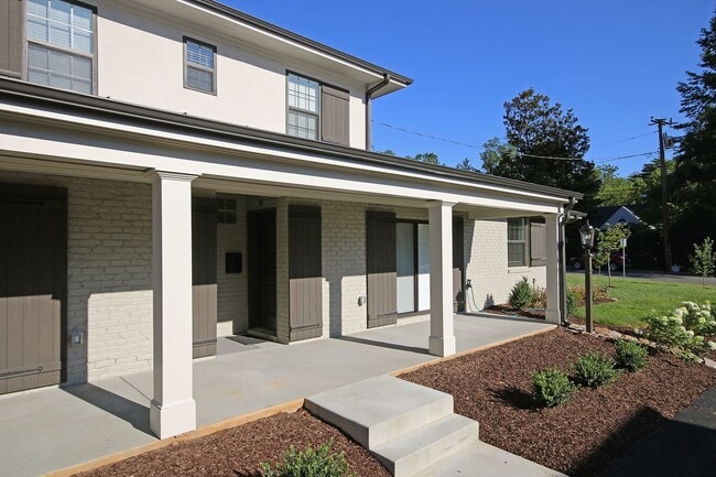 1912 Lewis Mountain Rd in Charlottesville, VA - Building Photo - Building Photo