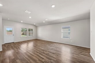 6941 Guadalupe Rd, Unit 0714 in China Spring, TX - Building Photo - Building Photo