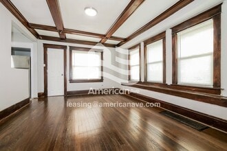 3743 Flora Ave in Kansas City, MO - Foto de edificio - Building Photo