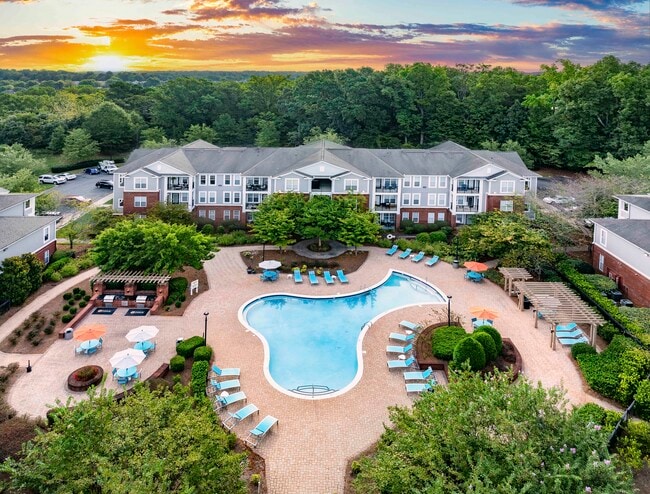 MAA Matthews Commons in Matthews, NC - Foto de edificio - Building Photo