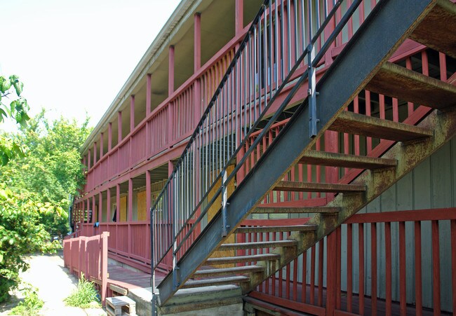 45 East Ave in Austin, TX - Foto de edificio - Building Photo