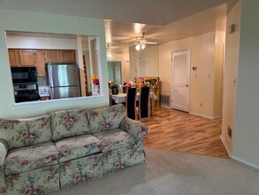 1138 Waterford Dr, Unit 1138 in Edison, NJ - Building Photo - Building Photo