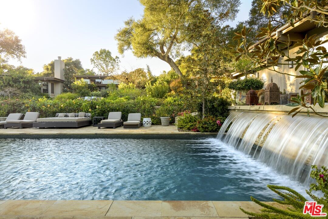 0 Oak Springs Ln in Montecito, CA - Building Photo