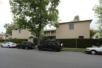 9617 Charleville Blvd in Beverly Hills, CA - Building Photo - Building Photo