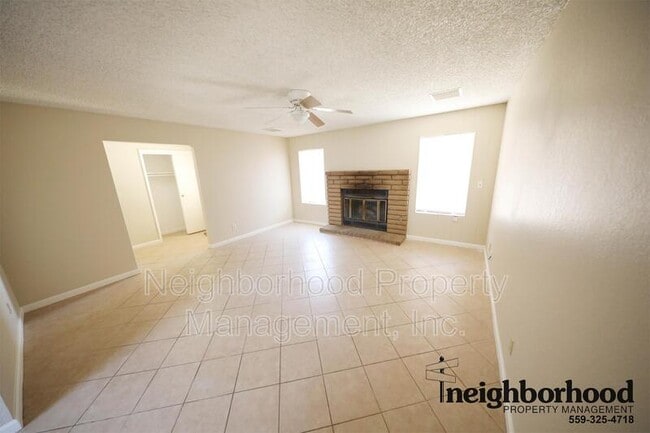 5390 N Salinas Ave in Fresno, CA - Building Photo - Building Photo