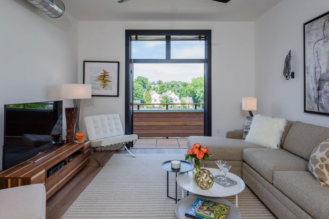 JLofts Greenwich in Greenwich, CT - Building Photo