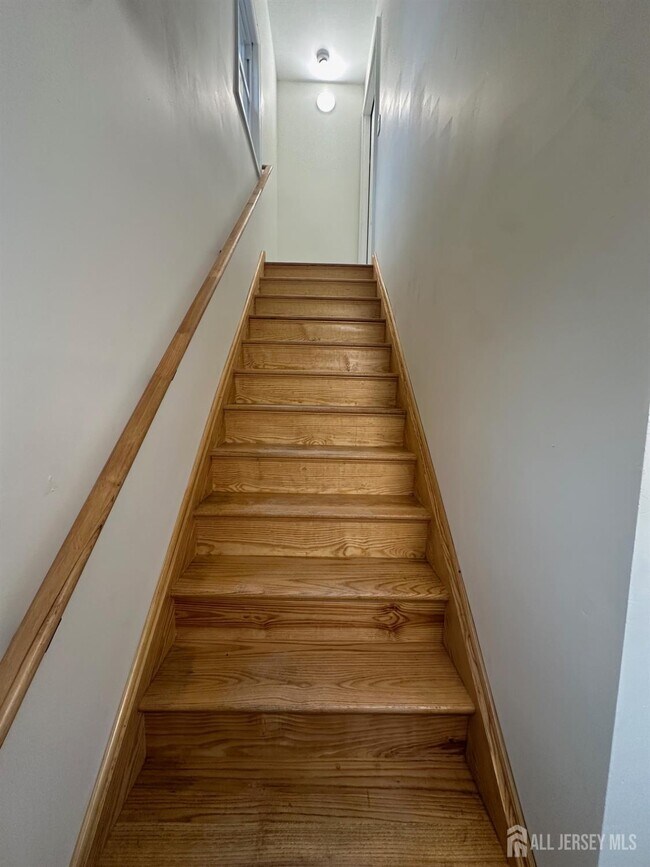 112 Fairview Ave-Unit -2 in Middlesex, NJ - Building Photo - Building Photo