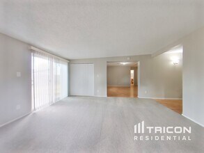 4121 W Griswold Rd in Phoenix, AZ - Building Photo - Building Photo