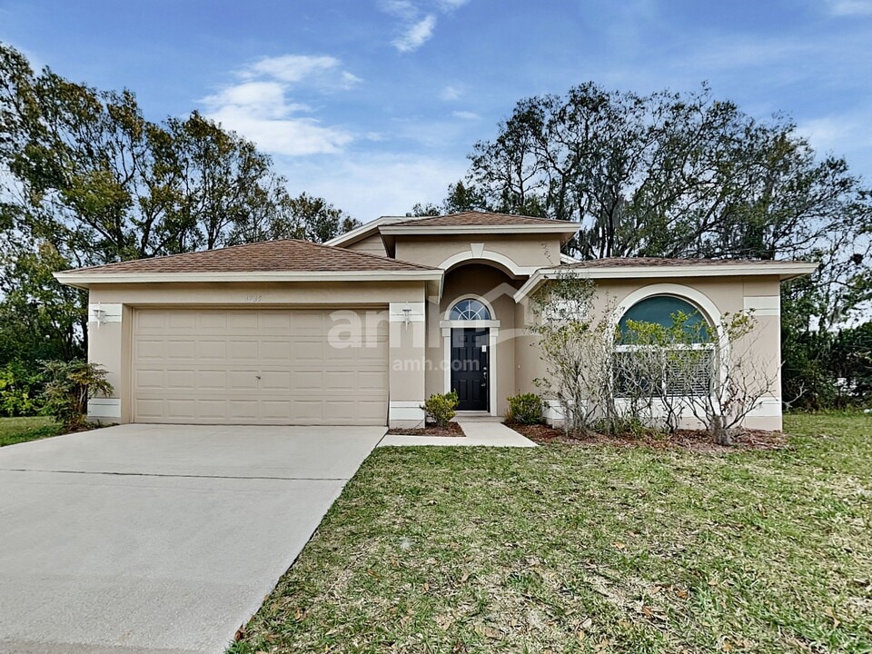 4735 Roundview Ct in Land O Lakes, FL - Building Photo