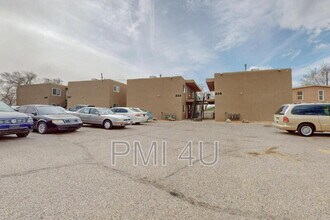 227 Tennessee St NE in Albuquerque, NM - Building Photo - Building Photo
