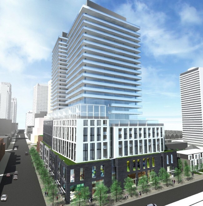 2444 Yonge St in Toronto, ON - Building Photo - Building Photo