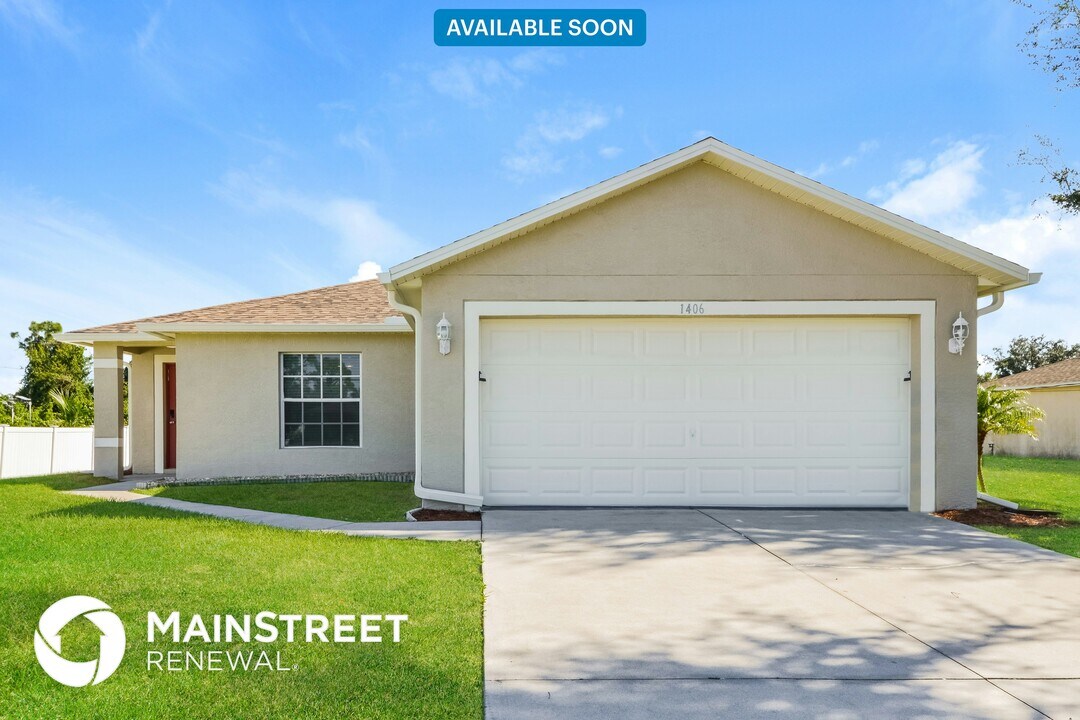 1406 Alton Rd in Port Charlotte, FL - Building Photo