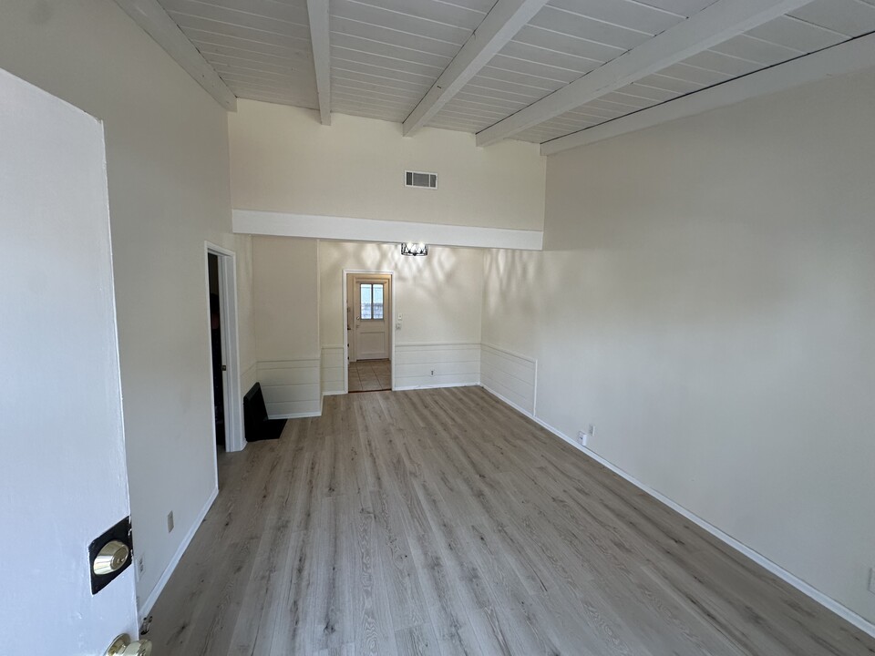 5558 Colbath Ave, Unit 5558 in Sherman Oaks, CA - Building Photo