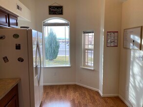 1036 Willowcrest Dr in Pueblo, CO - Building Photo - Building Photo