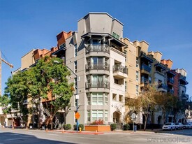 525 Eleventh Ave in San Diego, CA - Building Photo