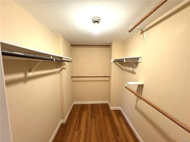 10793 Ashton Ave in Los Angeles, CA - Building Photo - Building Photo