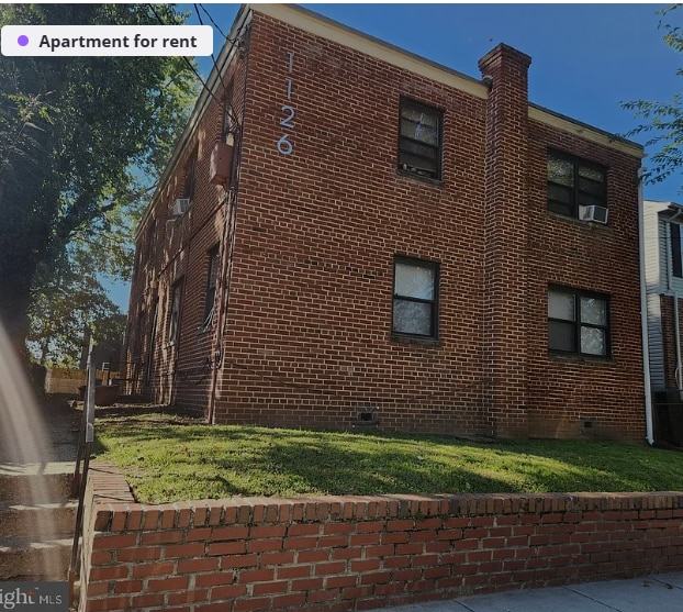 property at 1126 48th Pl NE