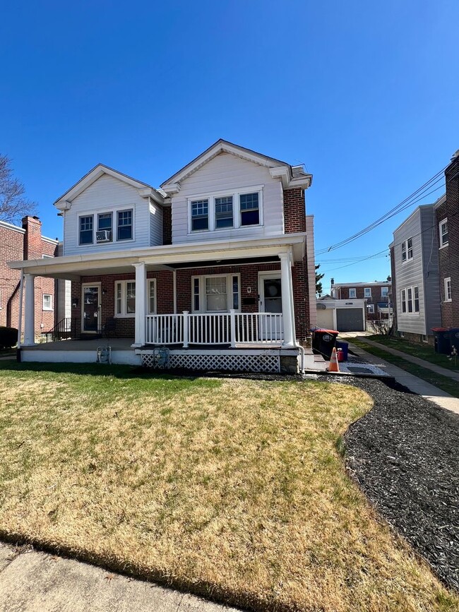 property at 25 W Parkway Ave