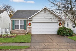 12498 Brookline St in Carmel, IN - Building Photo