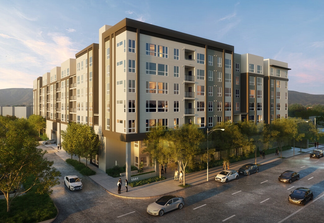 View at Blossom Hill in San Jose, CA - Foto de edificio