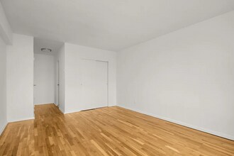 9602 4th Ave in Brooklyn, NY - Building Photo - Building Photo