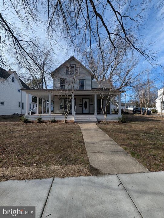 412 N Bradford St in Dover, DE - Foto de edificio