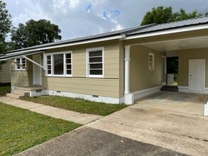 333 Belvedere Dr in Biloxi, MS - Building Photo - Building Photo