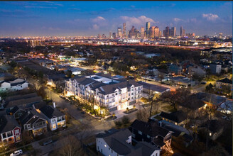 White Oak Highline in Houston, TX - Building Photo - Building Photo