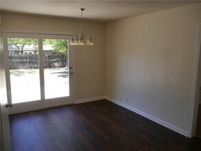 5800 Cedardale Dr in Austin, TX - Building Photo - Building Photo