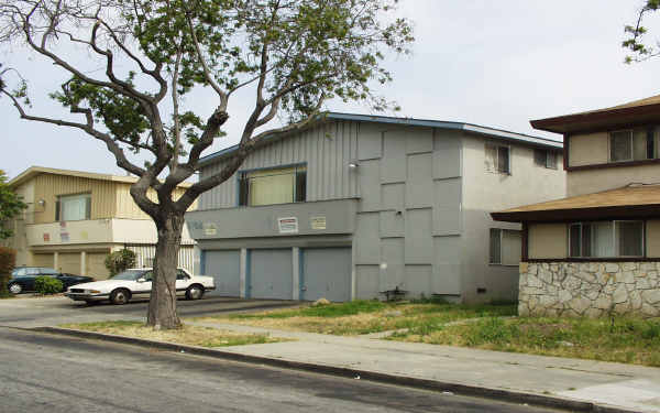 1902 W El Segundo Blvd in Gardena, CA - Building Photo - Building Photo