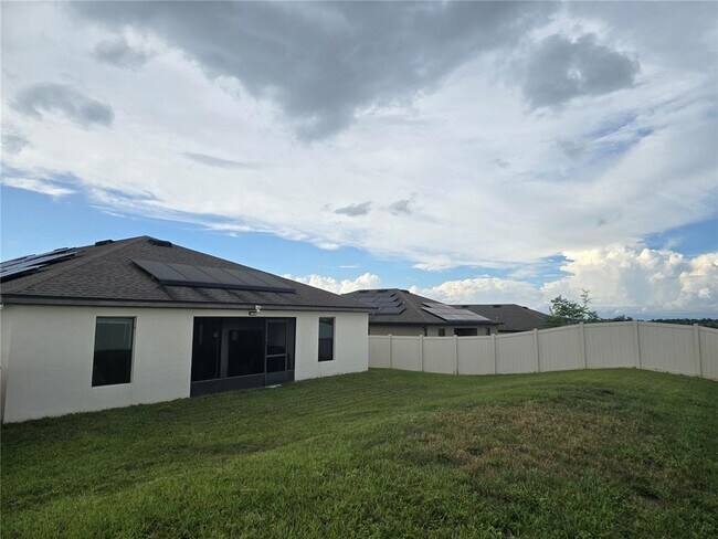 1931 Amber Sweet Cir in Dundee, FL - Foto de edificio - Building Photo