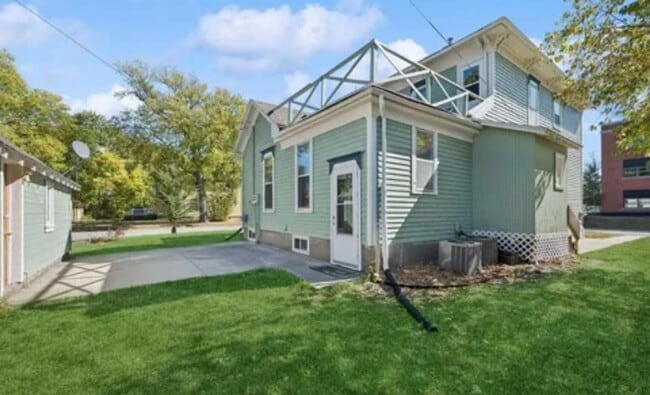 property at 303 3rd St NW