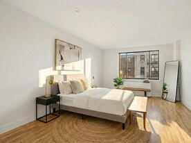 115 E 81st St, Unit 2C in New York, NY - Building Photo