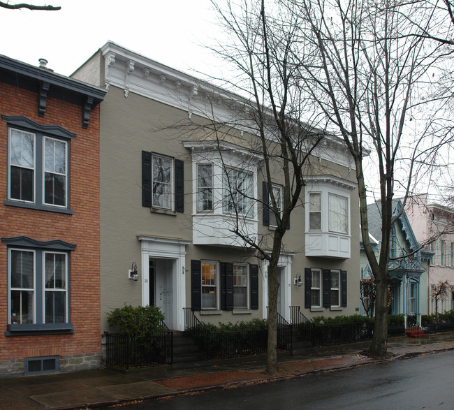 35 Front St in Schenectady, NY - Building Photo - Building Photo