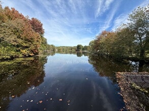 25 Pond View Dr in Shrewsbury, MA - Building Photo - Building Photo