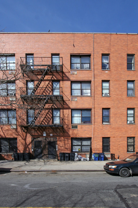 607 Gates Ave in Brooklyn, NY - Building Photo