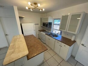1425 Madison St, Unit B in Hollywood, FL - Building Photo - Building Photo