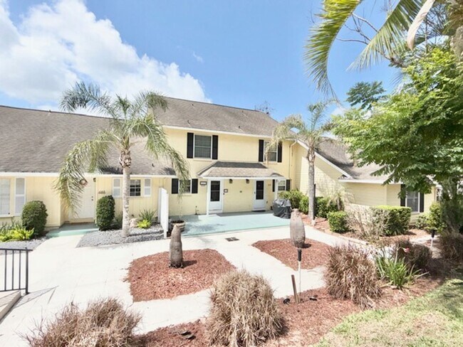 1355 Villa Ln in Apopka, FL - Building Photo - Building Photo