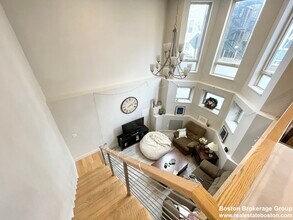42 Washburn St, Unit 1 in Boston, MA - Building Photo - Building Photo