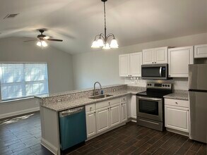 193 Chevrolet St in Ponchatoula, LA - Foto de edificio - Building Photo