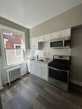 4912 N Marvine St, Unit 1st Floor A in Philadelphia, PA - Foto de edificio - Building Photo