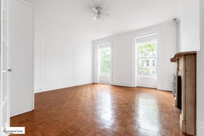 property at 18 Strong Pl