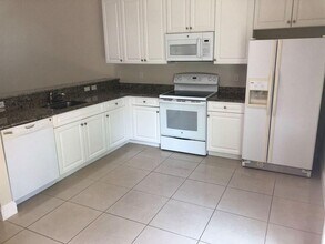 4216 Leo Ln in Riviera Beach, FL - Building Photo - Building Photo