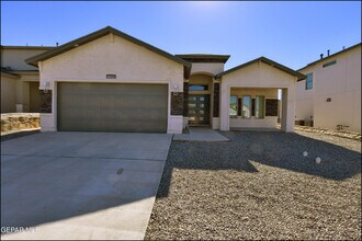 12844 Giovanni Grajeda Ave in El Paso, TX - Building Photo - Building Photo