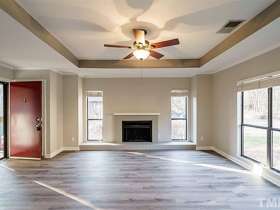 property at 622 New Kent Plz