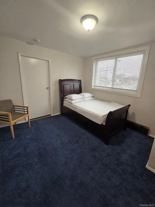 135-01 Cross Bay Blvd in Queens, NY - Building Photo - Building Photo