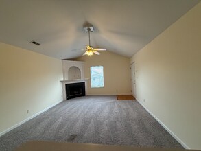 1924 Muncie Ave, Unit 5 in Louisville, KY - Building Photo - Building Photo