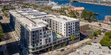 550 Harborfront in San Pedro, CA - Building Photo - Building Photo